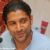 Farhan slams smoking scroll in films