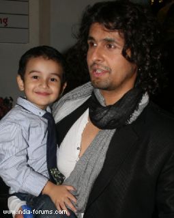 sonu niigam with his son