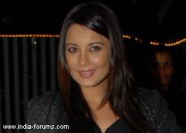 Actress minissha lamba