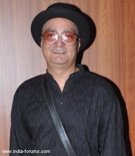 vinay pathak