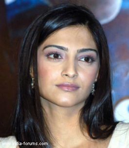 actress sonam kapoor