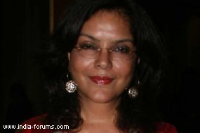 actress zeenat aman