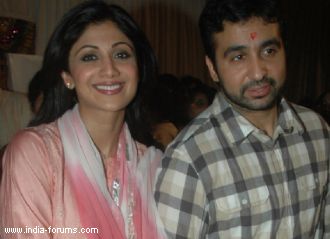 shilpa shetty with husband raj kundra