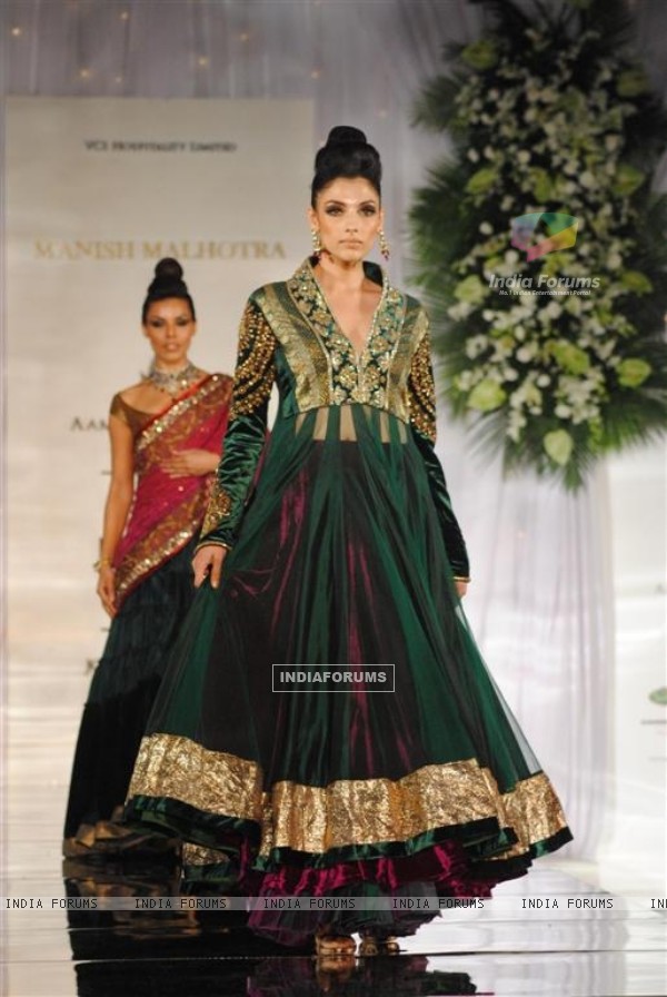  - 105819-model-walks-for-fashion-designer-manish-malhotra-at-aamby-valle