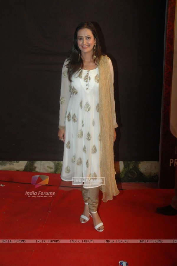 Jassveer Kaur at the Gold Awards at Film City