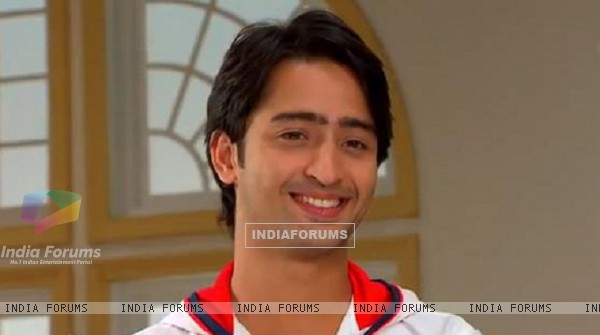 Anant sweet smile in TV Show Navya