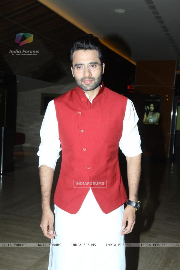 http://img.india-forums.com/images/600x0/310747-jackky-bhagnani-at-the-launch-of-youngistan-first-look.jpg