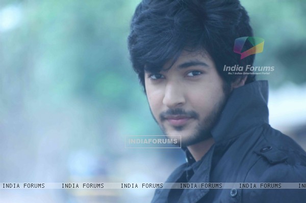 In an industry where the gap between one show and the next can be a few years, actor Shivin Narang, who is currently seen in Veera on Star Plus, ... - 321372-shivin-narang