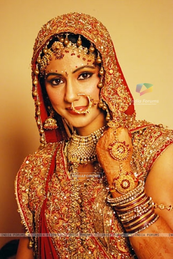 Hina Khan A still of bride Akshara in Yeh Rishta Kya Kehlata Hai