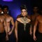 Raveena Tandon walks for Raj Mahtani Jewellery at HDIL India Couture Week 2010