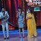 Manish, Priyanka Chopra & Madhuri Dixit at Film Promotion Barfi on Set of Jhalak Dikhhla Jaa