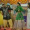 Salman and Sonam Shakes a Leg with Girls of Bigg Boss 9 House