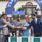 Aditya Roy Kapur, Huma Qureshi and R Madhavan Recieves Trophy at Mid-Day Race