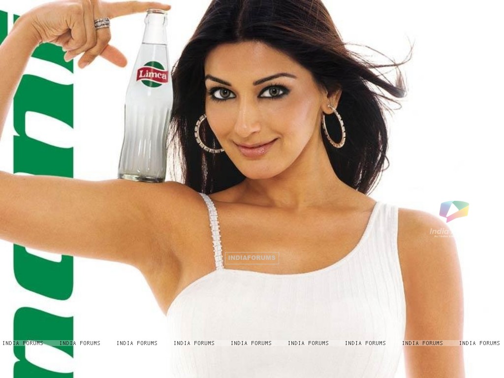 Sonali Bendre - Images Gallery