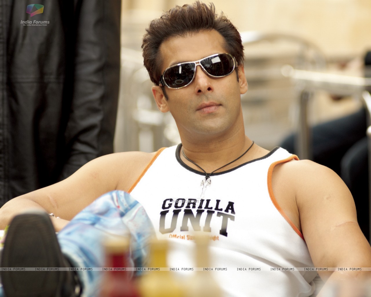 The image “http://img.india-forums.com/wallpapers/1280x1024/11419-hot-and-handsome-salman-khan.jpg” cannot be displayed, because it contains errors.