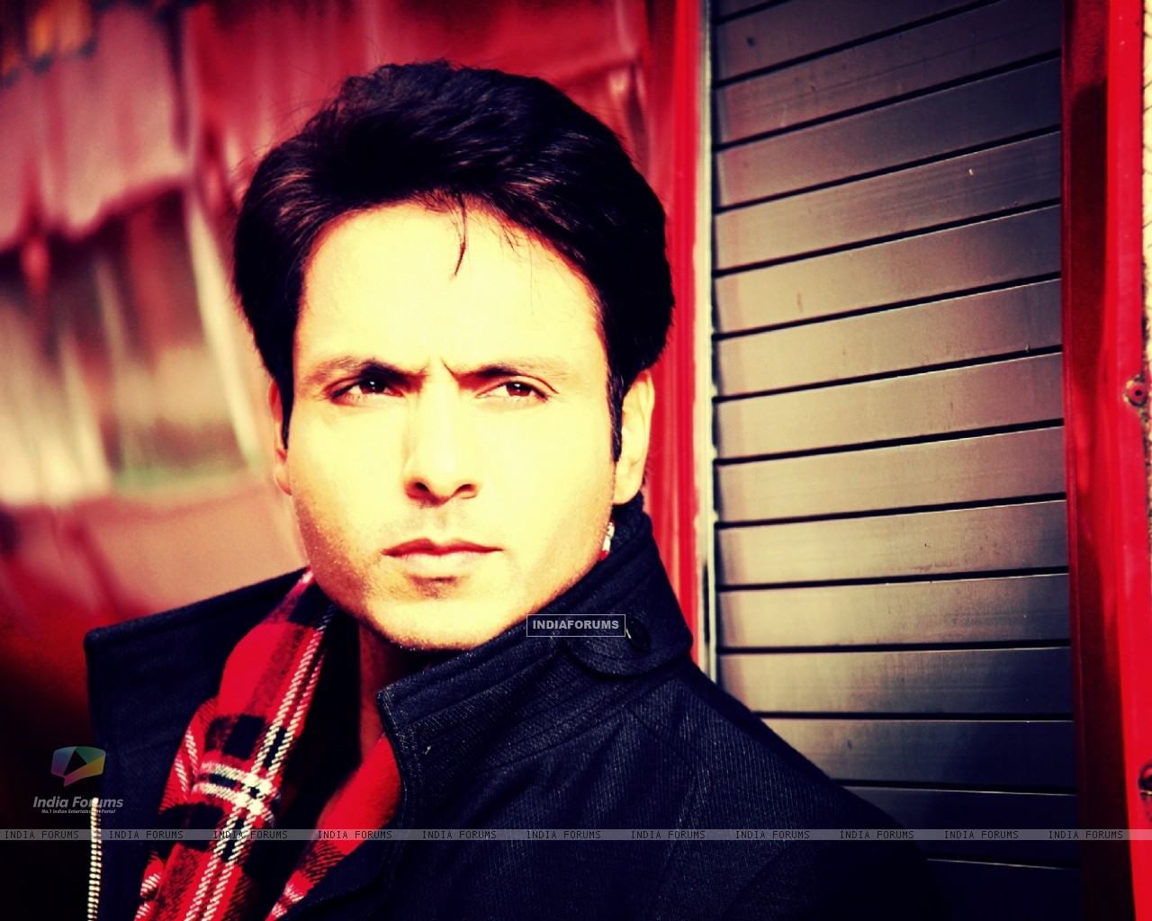 Download links of <b>Iqbal Khan</b> wallpaper images with the image title as &quot;<b>Iqbal</b> <b>...</b> - 300414-iqbal-khan