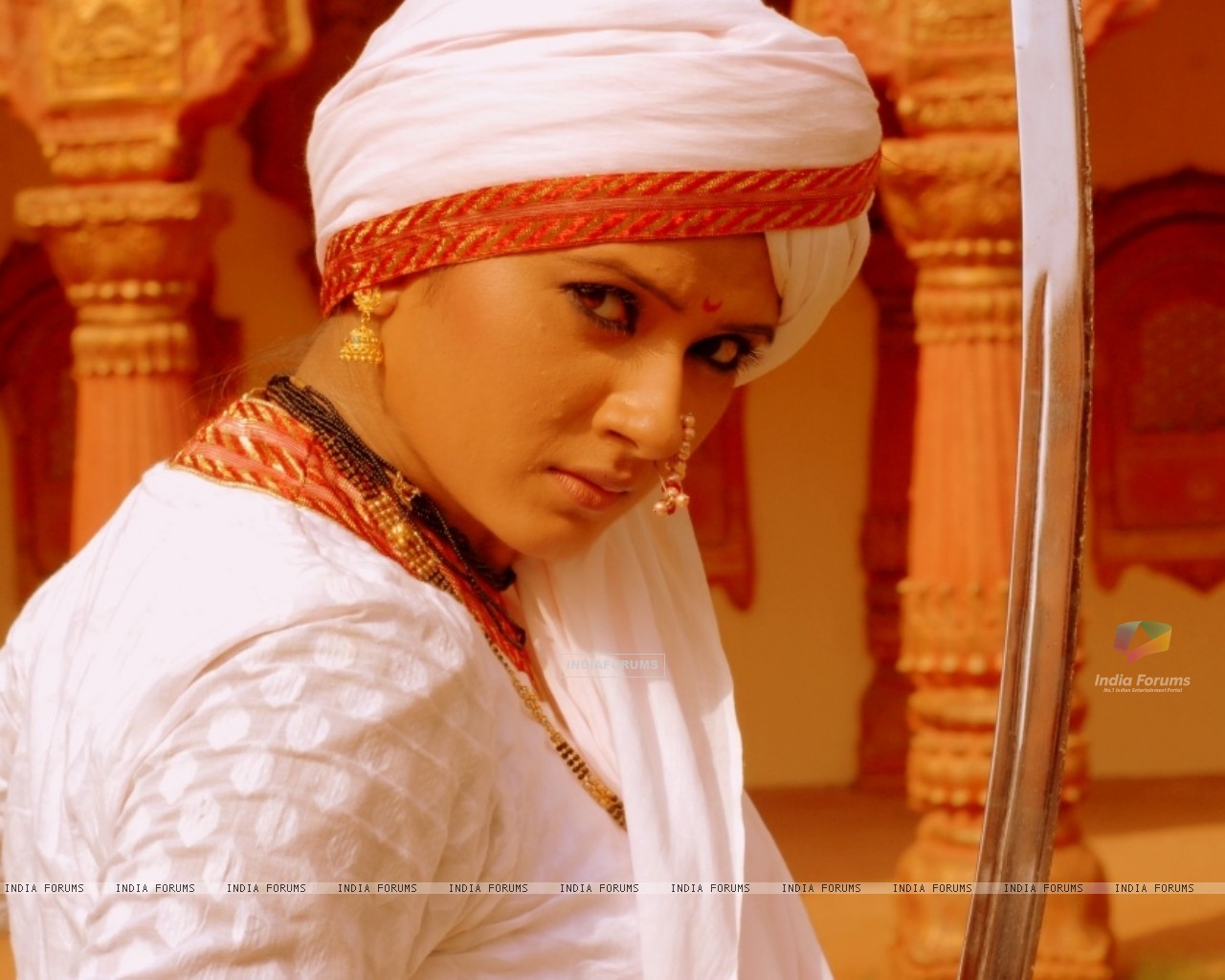 Kratika Sengar as Laxmi Bai (65621) size:1280x1024