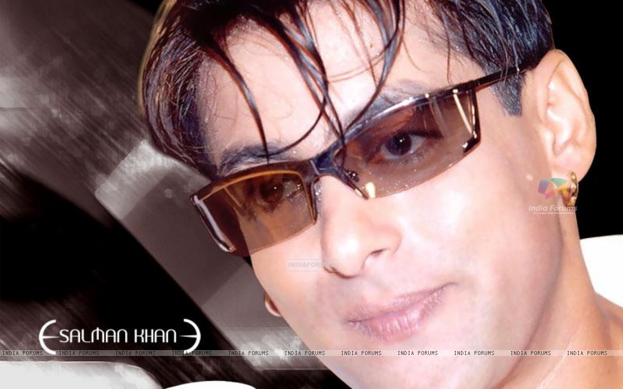 http://img.india-forums.com/wallpapers/1280x800/18276-salman-khan.jpg