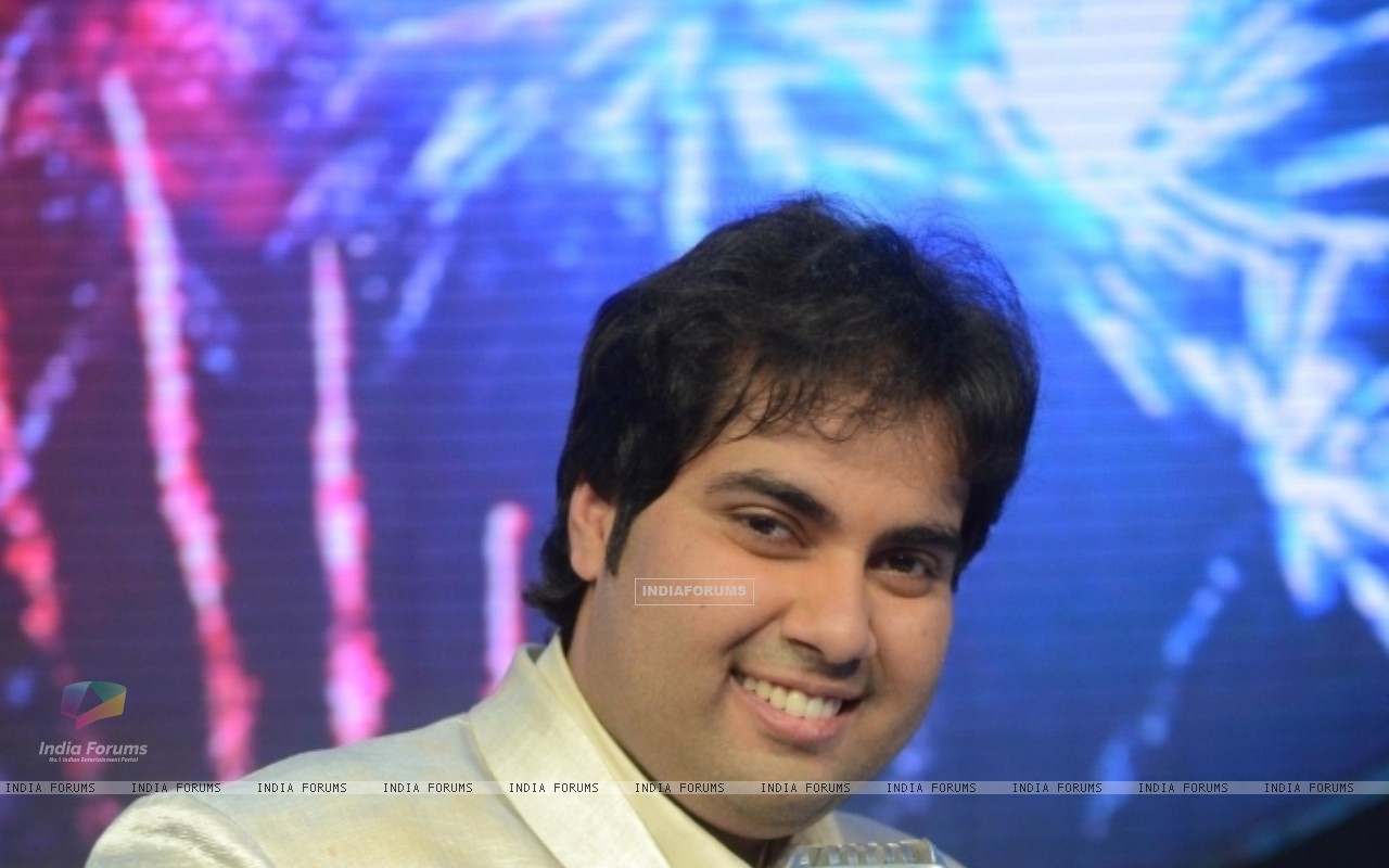 Indian Idol 6 Winner Vipul Mehta at &#39;Indian Idol 6&#39; Finale. . ( - 223628-indian-idol-6-winner-vipul-mehta-at-indian-idol-6-finale