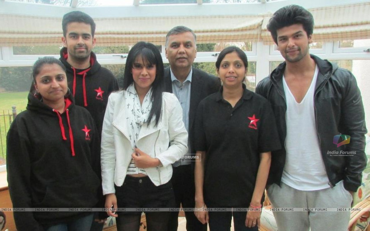 Kushal Tandon : Nia Sharma and Kushal Tandon (279827)