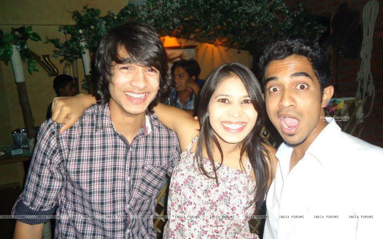  - 281447-shantanu-maheshwari-macedona-dmello-and-alisha-singh