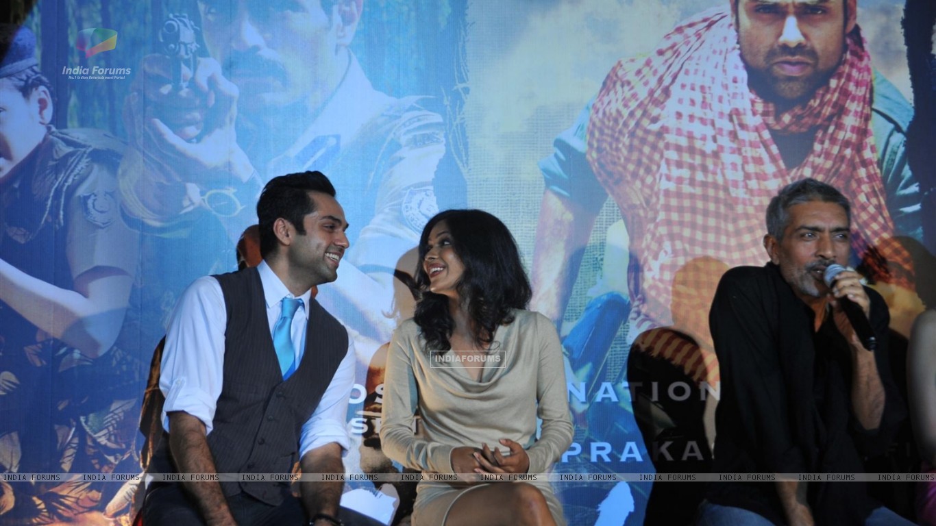  - 220586-abhay-deol-anjali-patel-and-prakash-jha-at-unveiling-of-forthco