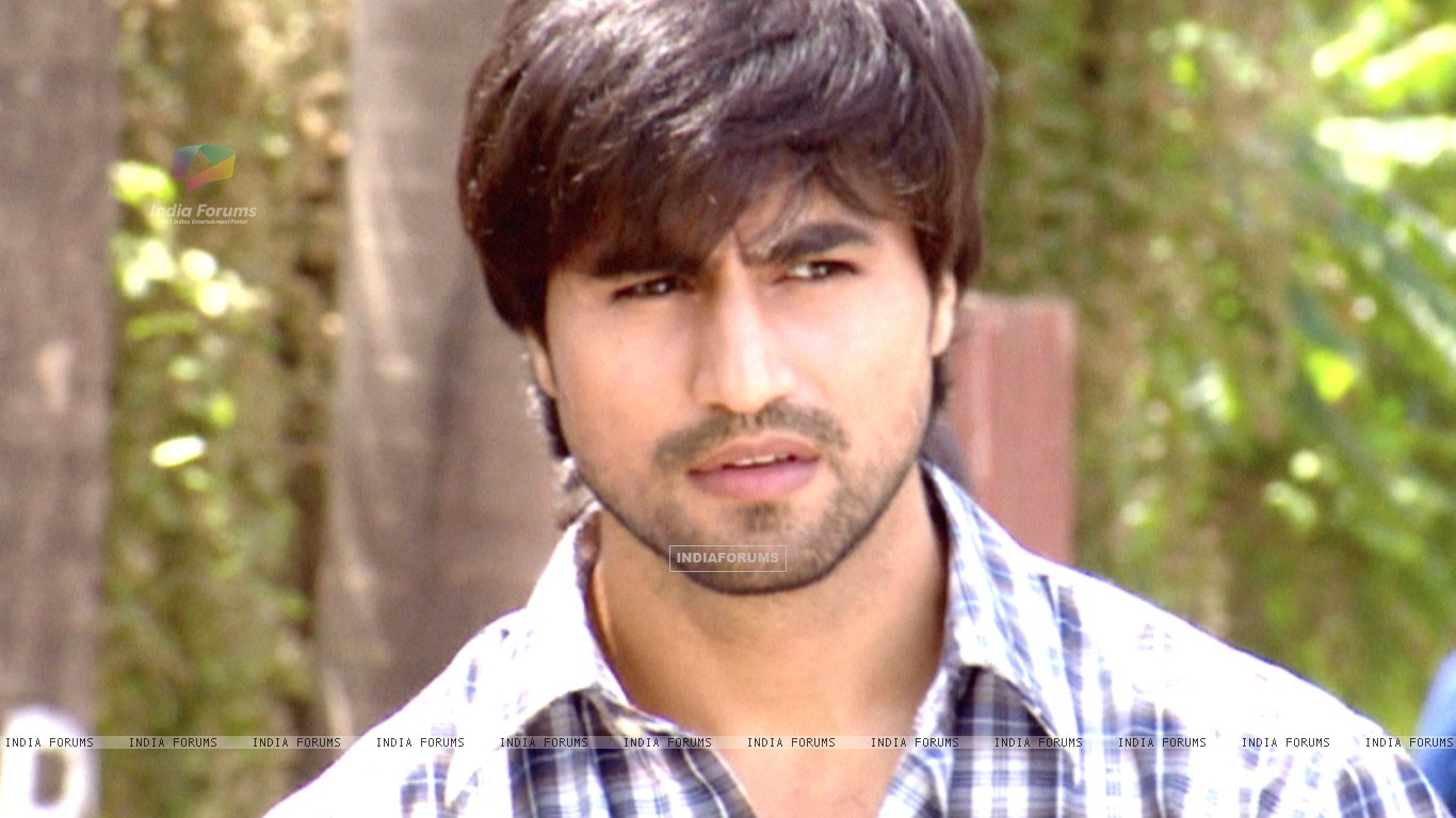 Wallpaper - Harshad Chopra (285651) size:1366x768