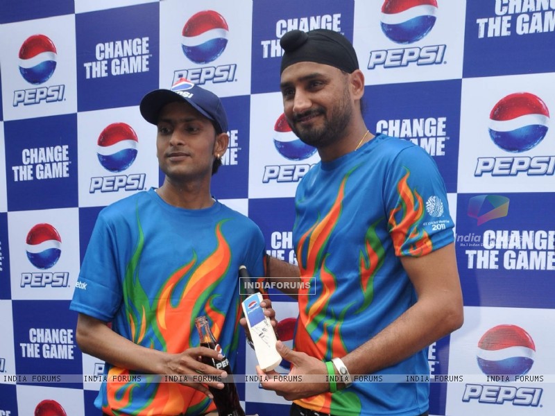 pepsi wallpaper. Harbhajan Singh Pepsi promo