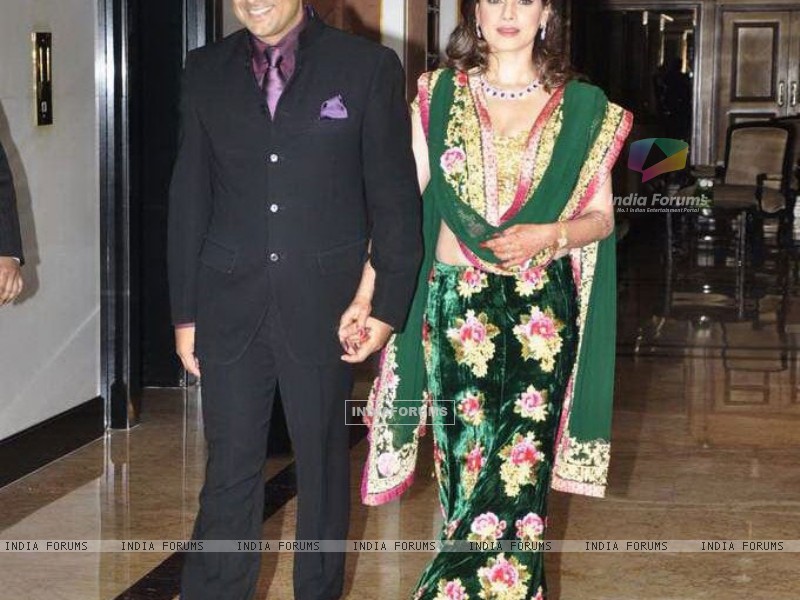 Sameer Soni and Neelam at their Wedding Reception Wallpaper