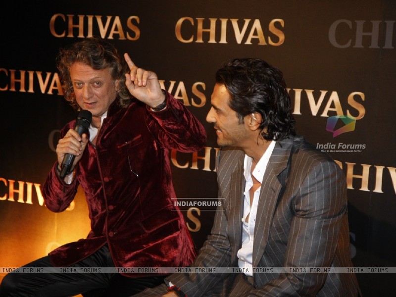  wallpaper images with the image title as Arjun Rampal Rohit Bal 