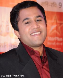 I'm ready to direct: Omi Vaidya of '3 Idiots' fame | India Forums