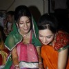 Debina Bonnerjee showing off her mehendi to Sangeeta Kapure