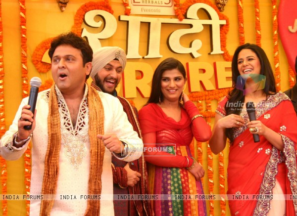 Imagine TV show &quot;Shaadi 3 Carore Ki '' host Ali Asgar and Mona Singh in New Delhi on Saturday- IANS Photo by Amlan Paliwal..