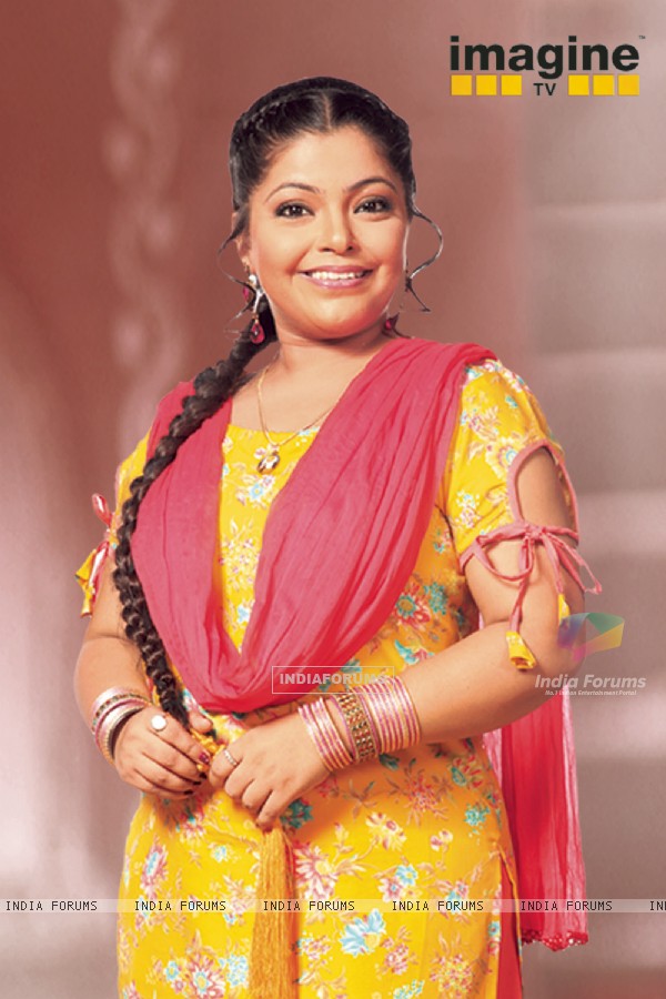 Divya Bhatnagar as Jasmeet in Sawaare Sabke Sapne – Preeto