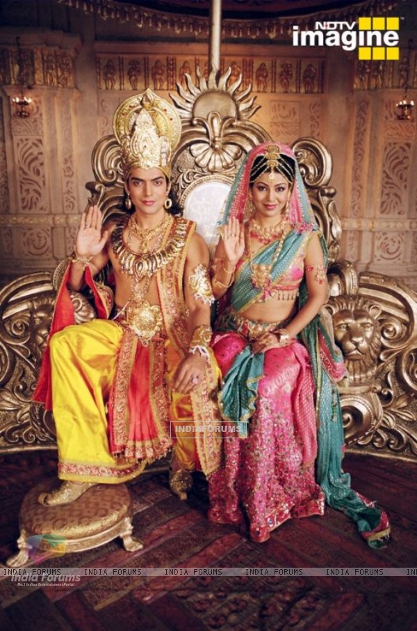 Gurmeet &amp;amp;amp; Debina as Shri Ram &amp;amp;amp; Sita in NDTV Imagine's Ramayan