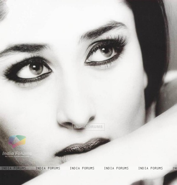 18760-kareena-kapoor.jpg (600627)