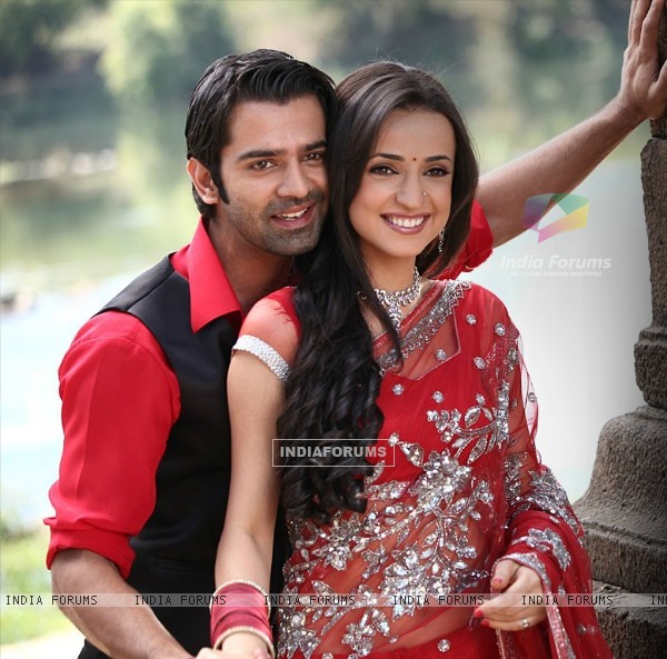 Barun Sobti and Sanaya Irani