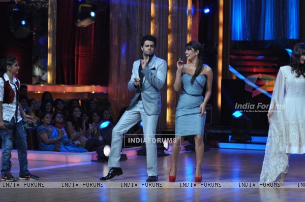 Film Promotion Barfi on Set Jhalak Dikhhla Jaa