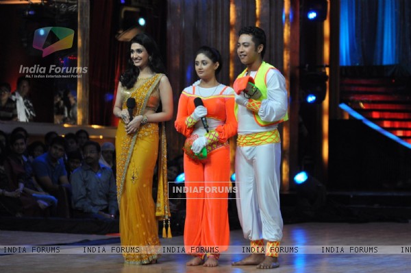 Film Promotion Heroine on Set Jhalak Dikhhala Jaa