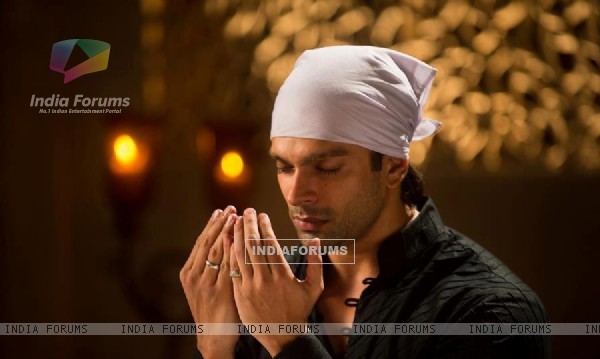 Karan Singh Grover in Qubool hai