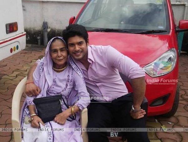 Siddharth Shukla and Surekha sikri