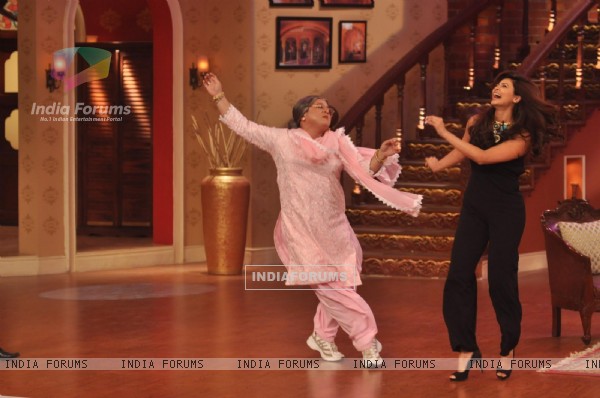 Jai Ho Promptions on Comedy Night With Kapil