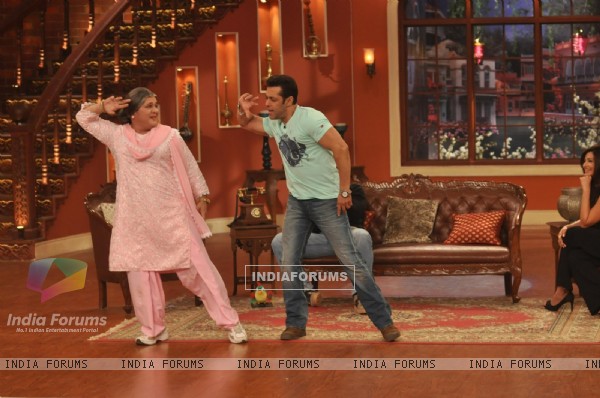 Jai Ho Promptions on Comedy Night With Kapil