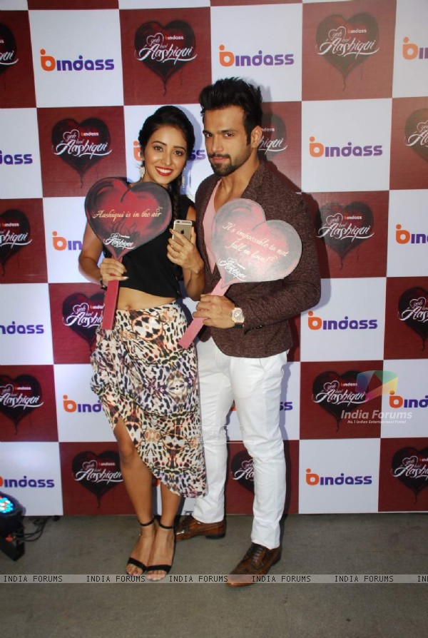 Rithvik Dhanjani and Asha Negi pose for the media at the Special Screening of Yeh Hai Aashiqui