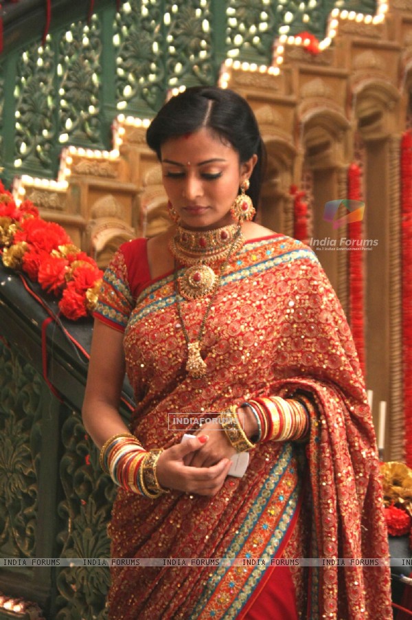 Still image of Alisha Khan as Purva