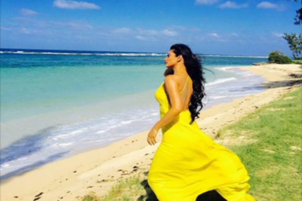 #Stylebuzz: Mouni Roy has an ultimate Beach Vacation Wardrobe!! | 36470