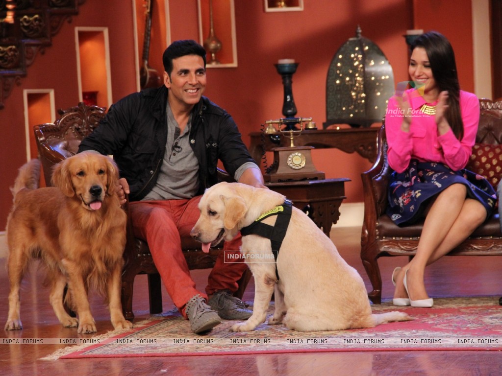 Akshay Kumar poses with two dogs at the Promotion of ...