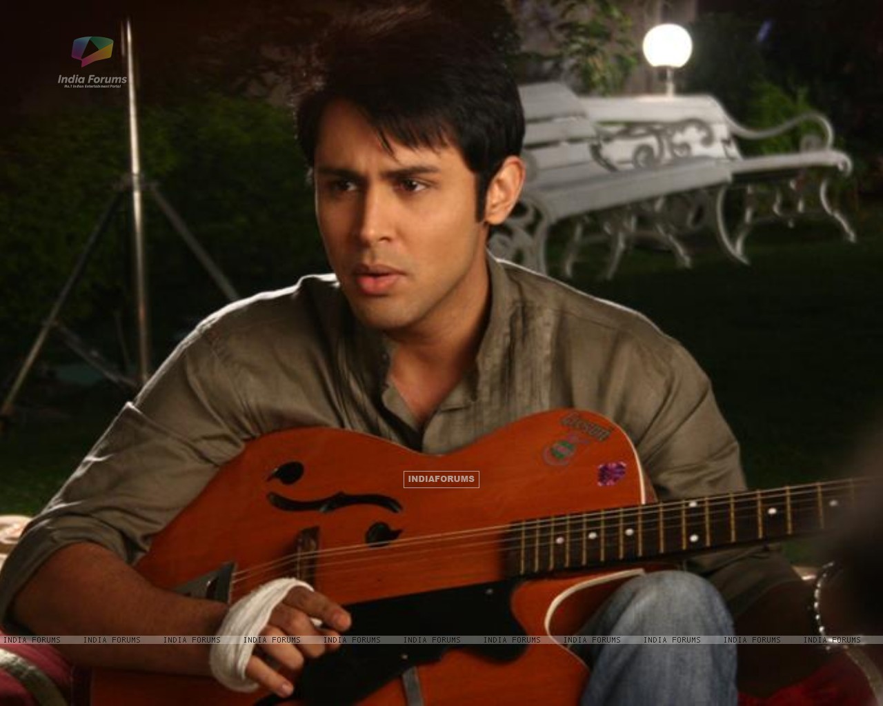 Sudeep Sahir as Arjun Agnihotri in Main Lakshmi Tere Angan Ki. (185271) size:1280x1024