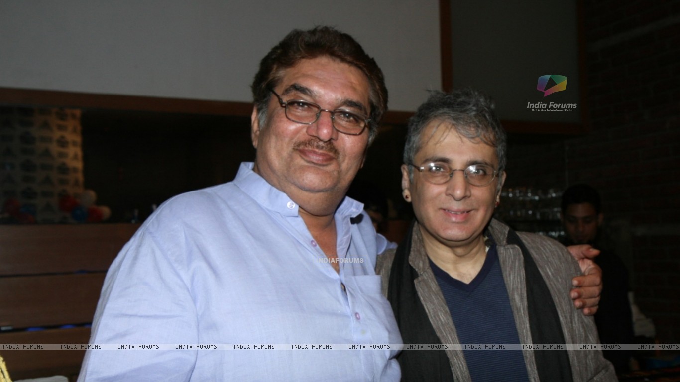 Raza Murad : Raza Murad and Aditya Raj Kapoor at Satish Reddy's