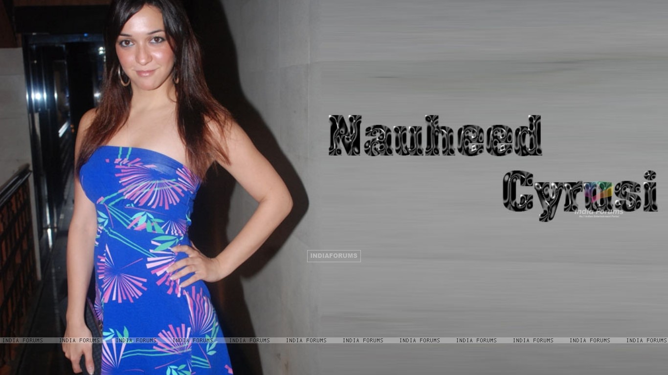 Nauheed Cyrusi Nauheed Cyrusi